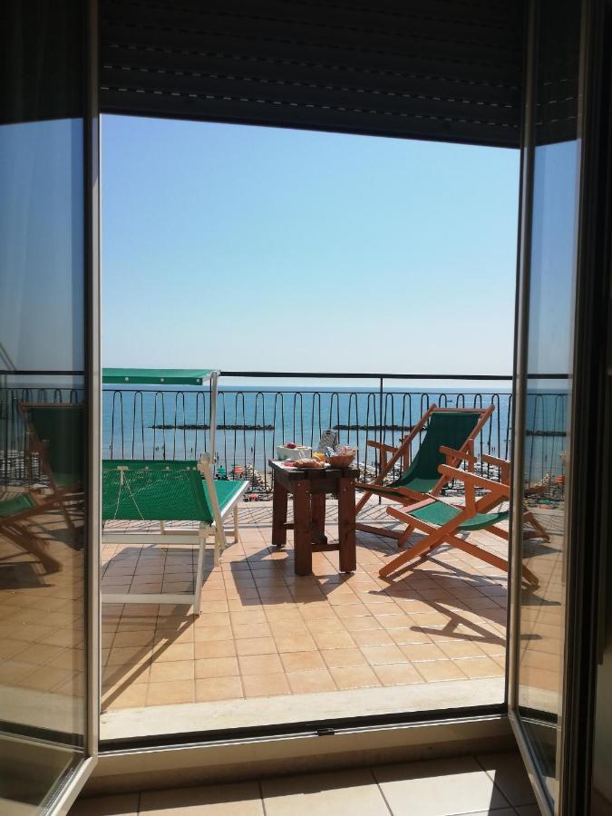 B&B Attico Mare San Benedetto del Tronto Esterno foto